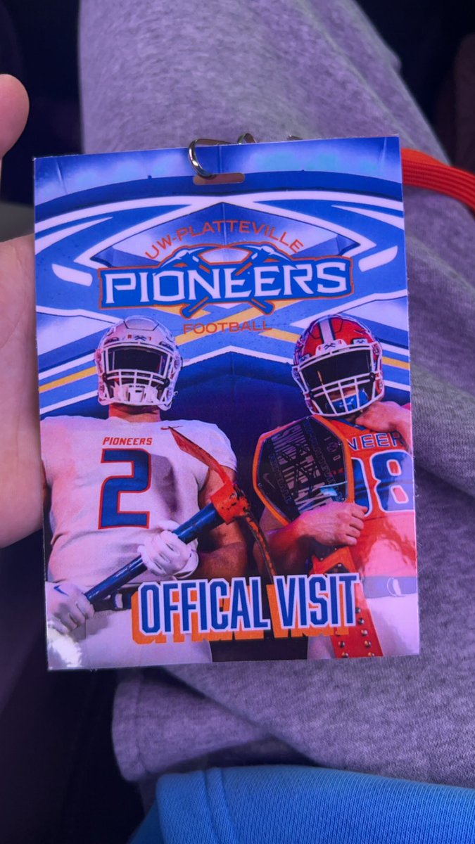 camkasper36's tweet photo. Thank you @UWPlattFootball @reinhardt_tyler @Ryan_Munz for the hospitality on my official visit. I had a great time and loved every moment! #SwingTheAxe https://t.co/3lKGvolY3S