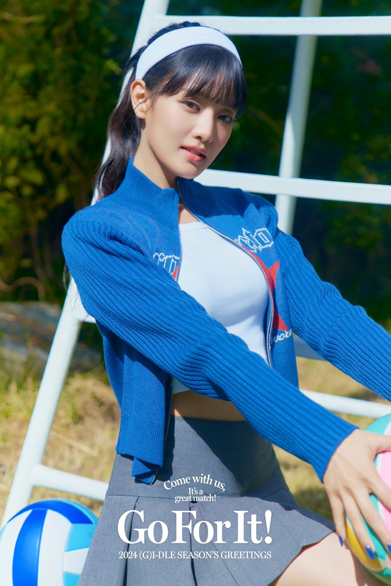 📷 2024 Season's Greetings

#มินนี่ #민니 #ミンニ #米妮 #MINNIE