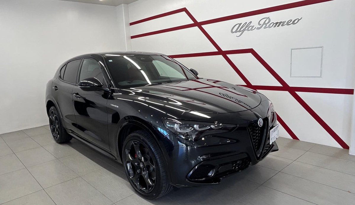 AkashiYamane's tweet photo. STELVIOからSTELVIOへ
赤から黒へ
ガソリンからディーゼルへ

#alfaromeo #stelvio #alfaromeostelvio 
#アルファロメオ #ステルヴィオ https://t.co/WnbYp4gCFb
