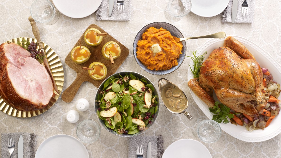 Try out a fun Thanksgiving menu for Friendsgiving this year. jennieo.com/recipes/season…
