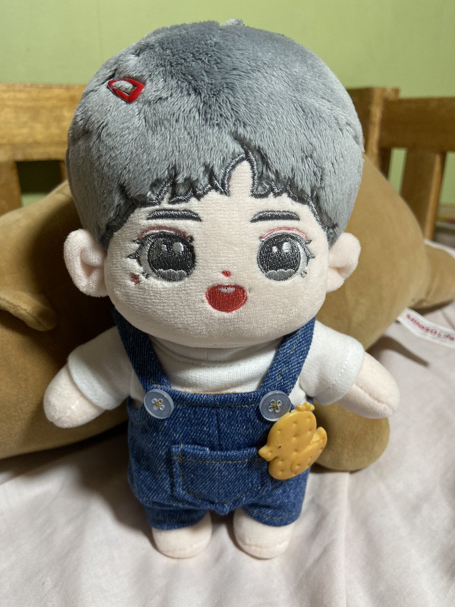 yutaemak's tweet photo. WTS LFB TAEYONG DOLL PH NCT
Doll name: GreyYong
750php (bought for 900) 
- with clothes and hat (no shoes) 

loc:qc/taft
mop:gcash https://t.co/cRJ6k6Mi3f
