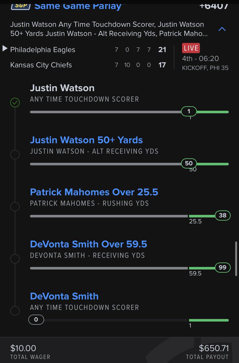 Just_2eZ's tweet photo. Devonta Smith falling on the one for no reason 🤮 https://t.co/VSkExLbbZc
