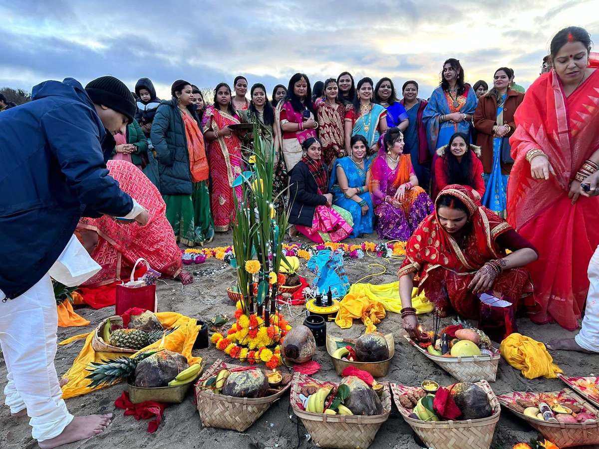 DDIndialive's tweet photo. In Pictures l Chat Puja festival was organised by Bihari Community of #Scotland at #Edinburgh with traditional rituals, customs &amp; offerings ✨

🔸The event concluded with sumptuous dinner, members of the community participated and enjoyed the celebrations.

@IndiaInScotland https://t.co/EuoXLqJTHr