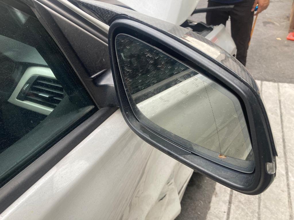 propelauto's tweet photo. BMW F30 3'Series Side Mirrors with OEM Msport Carbon Fiber Cover 🤓

Ping us &amp; Grab it for your car👇😎

#F30 #Sidemirror #CarbonFiber #Cover #Wingmirror #Msport #AccessoryParts #F30Spares #F30AccessoryParts #F30Msport #Propelauto #SingaporeWorkshops #ScrapYard #BMW #Ping #Grab https://t.co/LiPM6u7WtU