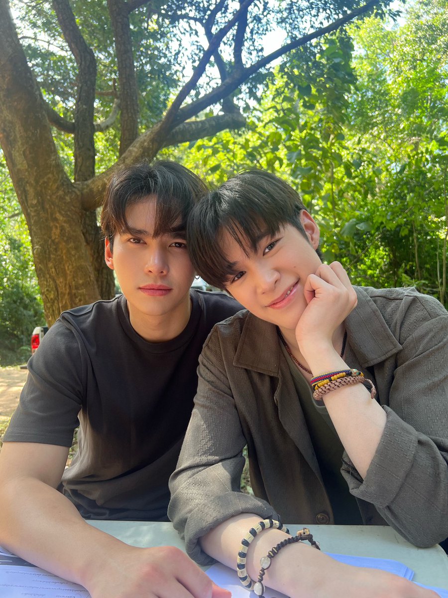 วันนี้ซีรีส์เรื่อง Twoworlds โลกสองใบ ใจดวงเดียว เริ่มถ่ายทำคิวแรกกันแล้ว ✨

ฝากชาวดื้อเฮียเป็นกำลังใจให้ #TwoworldsQ1 ถ่ายทำลุล่วงไปด้วยดี และฝากติดตามสนับสนุนอีกหนึ่งบทบาทของแม้กณฐในเรื่องนี้ด้วยนะคะ 🥰

@MMaxmaxxxx <a href="/natasittttt/">Nat ;) น้องแจมแจมแจม ft. ไนท์ 🥸</a> 
#mmaxmax
#natasitt