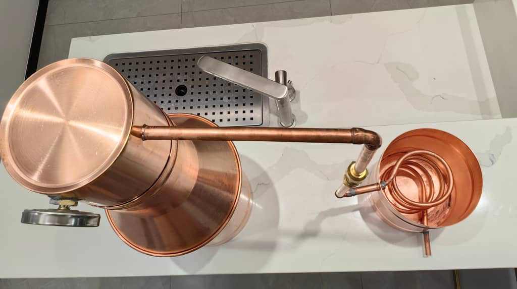 DistilleryNet's tweet image. Discover our exquisite collection of copper moonshine stills as you explore our sites. Crafted with precision, these exceptional stills are available for purchase.  #MoonshineStills #CopperStills thedistillerynetwork.com
