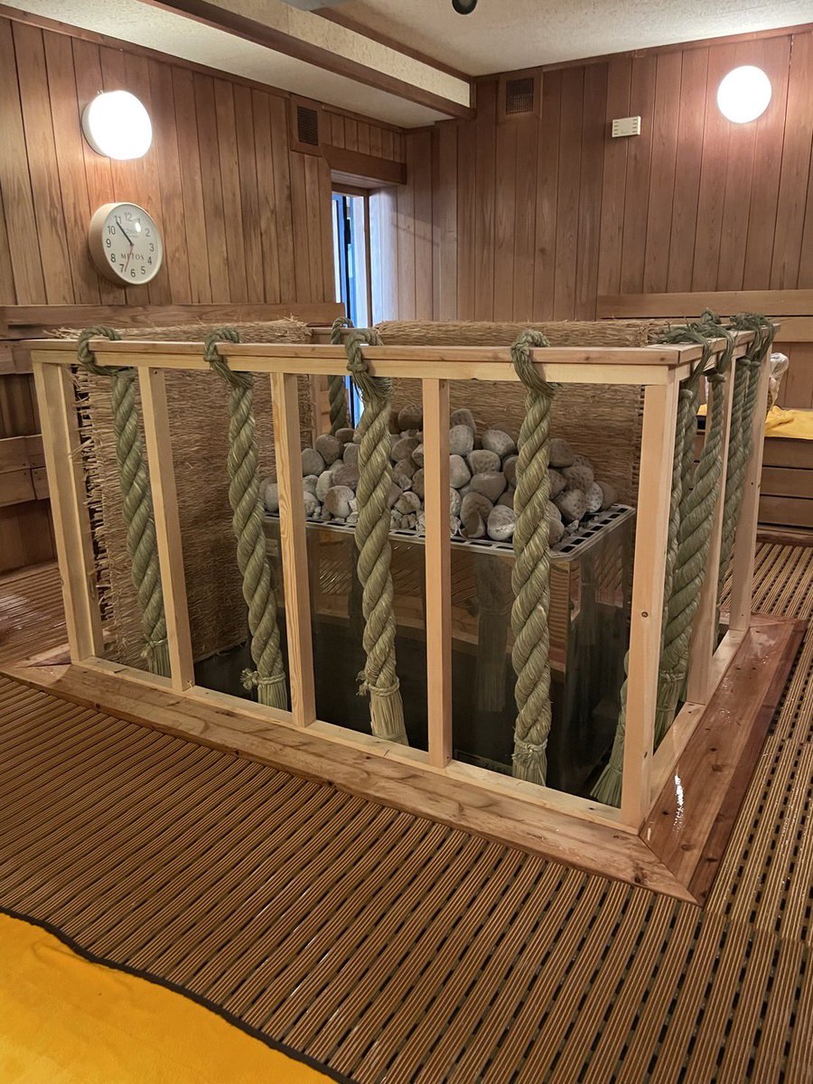 sauna_dojo's tweet photo. 実は、、、
サウナ道場のヒーター進化してます💪
かなり熱いのでお気を付けて下さい😳

#渋谷
#渋谷サウナ
#サウナ道場
#ととのう超えてパキっちゃう https://t.co/UTmgYMs2NF