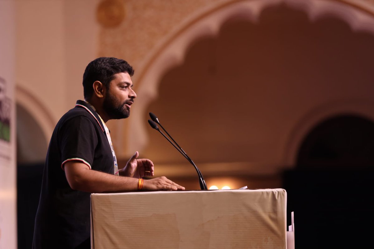 idea_mp's tweet photo. Shri Jayvardhan Joshi informed the audience about the audience about Idea of New MP Council and upcoming initiative’s during #yebharatkatimehain- Nari Shakti- Architects of New India Event. https://t.co/75BTJbGRpC