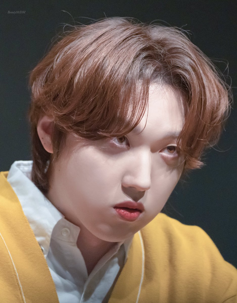 beauty_dm_me's tweet photo. 231117 씨팩토리 팬사인회

이 코앵이는 그저 팬을 바라보는 중입니다<
🐈‍⬛(빠안히)

#포레스텔라 
#forestella 
#강형호 https://t.co/5zH70E9Jb1