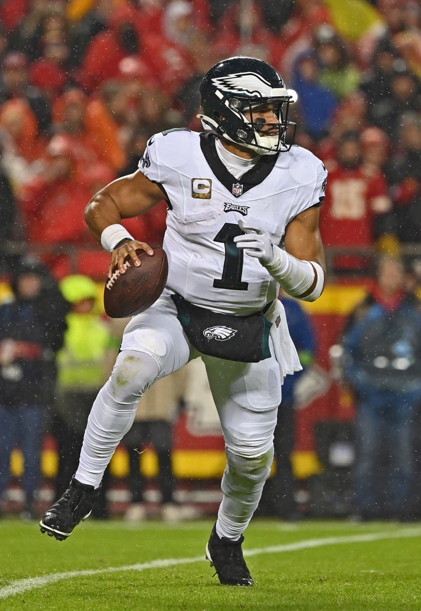 JeffSkversky's tweet photo. 🔥 Eagles finally beat the Chiefs‼️

#Eagles win in Kansas City for the 1st time in 18 years &amp; remain #1 team in the NFL at 9-1

Jason Kelce gets 1st #NFL win  vs Travis Kelce https://t.co/j5EBUGqJJW