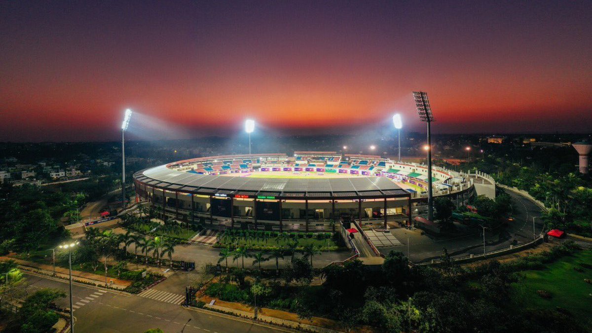 oppikkal's tweet photo. #INDQAT 🇮🇳⚔️🇶🇦 All set for toadys #INDQAT Match 💥Kalinga Stadium in Bhubaneswar  👏🏻⚽️🏟️#INDQAT https://t.co/ho25Xy9hd1
