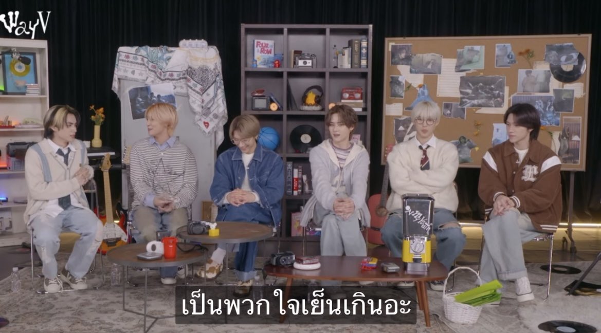 olalacool's tweet photo. คำถามใครสุขุมสุดในวง? เมมตอบตรงกันว่าเตนล์ เป็นพวกใจเย็น(นิ่งไม่ค่อยแสดงออก)เกิดอะไรขึ้นก็พูดแค่"ก็เป็นไปได้แหละ" ตร่กต่งบอกฟีลเหมือนผู้มีประสบการณ์โชกโชน แต่เห็นด้วยนะ น้อยเรื่องมากที่เตนล์จะหลุด(ไม่นับเรื่องหลอกผีอะนะ🤣) อย่างตอนไปรายการแบม น้องโดดมาจ๊ะเอ๋ พิพูดแค่“โอ๊ะ”แล้วจบเลย ไม่ดุ้งให้น้องสักนิด เอ็นดูสุด พ่อคนใจนิ่ง