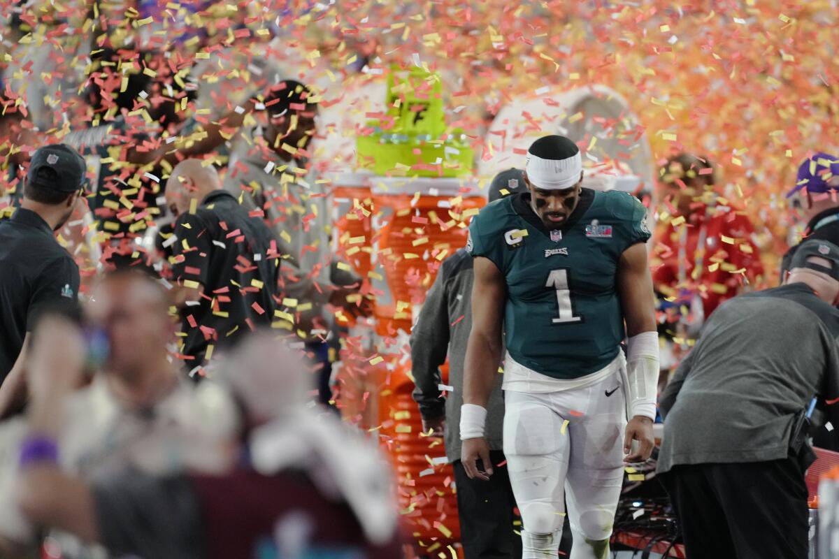 Im_Kade70's tweet photo. @Philly_Mays @PFTCommenter Hang the Week 11 Super Bowl champs banner Batgirl!! https://t.co/Nn6SfdLPDz