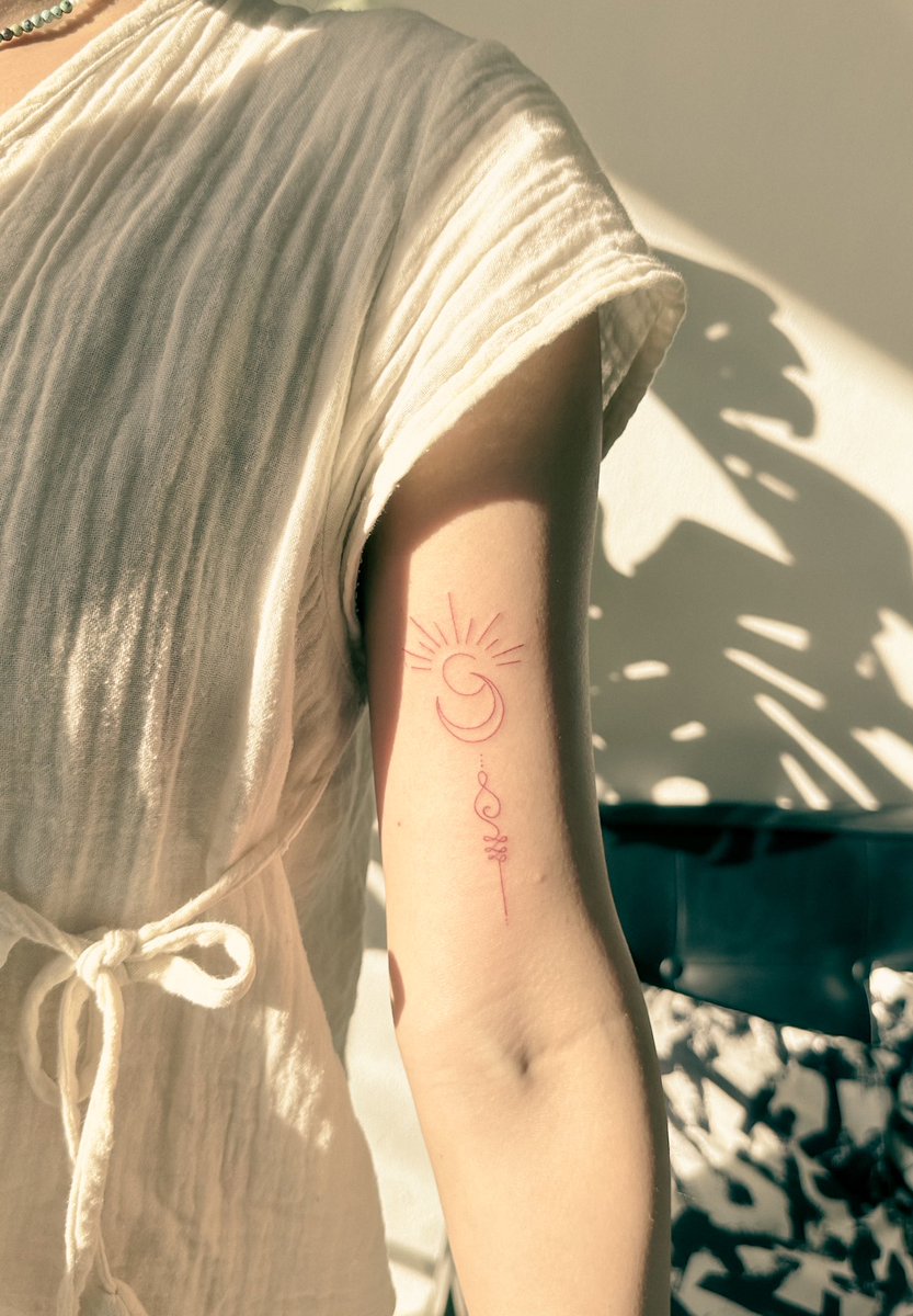 WarpTattoo's tweet photo. Bring your ideas and let us do it
📣. For more information look at our website!
https://t.co/F5A0fHN2UD
 warp tattoo shop chiang mai
​#tattoochiangmai #chiangmai #chaingmaitattoo #minimalist #tattoominimal #simple #tattoo #warptattoo #tattoos #chiangtrip https://t.co/QqHmHU52FF