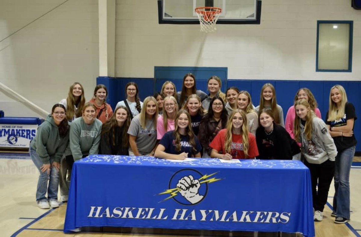 Got to make it official on Thursday!! 
So excited to be a Hillcat❤️💙 
<a href="/rsusoftball/">RSU Softball</a> 
<a href="/AndreaMVaughan/">Andrea Vaughan</a> 
@malori_moss 
<a href="/Pure18UMelson/">OK Pure Fastpitch 18U National Melson</a> 
<a href="/toby_chism_nsr/">Toby Chism NSR</a>