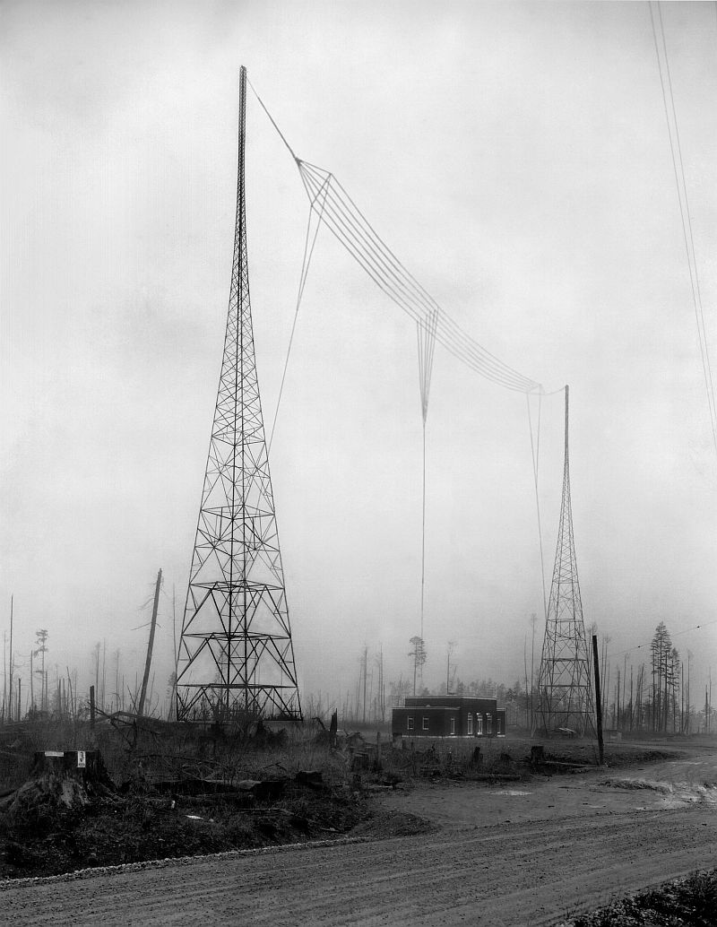 cqcqcqdx's tweet photo. 1925 Station KJR Seattle:
A new brick transmitter building and two self-supporting towers were constructed to support the characteristic flat-top “T” wire antenna of the era.  KJR operated from here until 1937, and it is now the location of St. Mark Catholic Church. https://t.co/wCtkyLrthU
