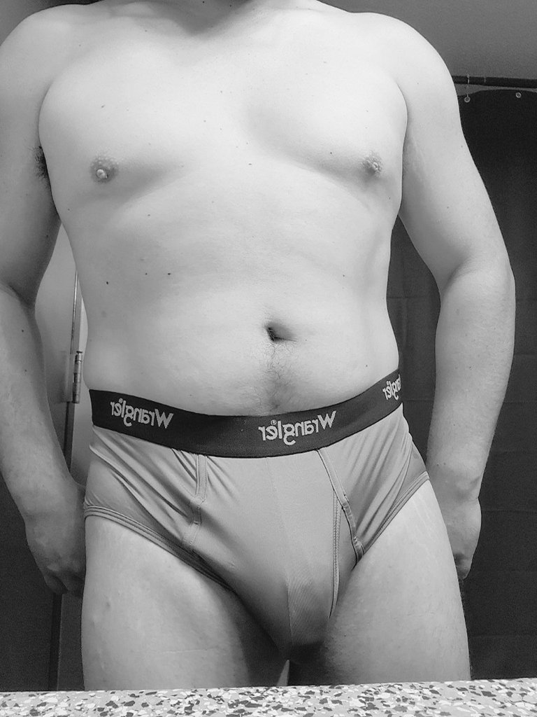 Diablitha31's tweet photo. Alguna pareja para conocer y pasarla rico? 😏😈🥵 https://t.co/4Z93gsNZ81