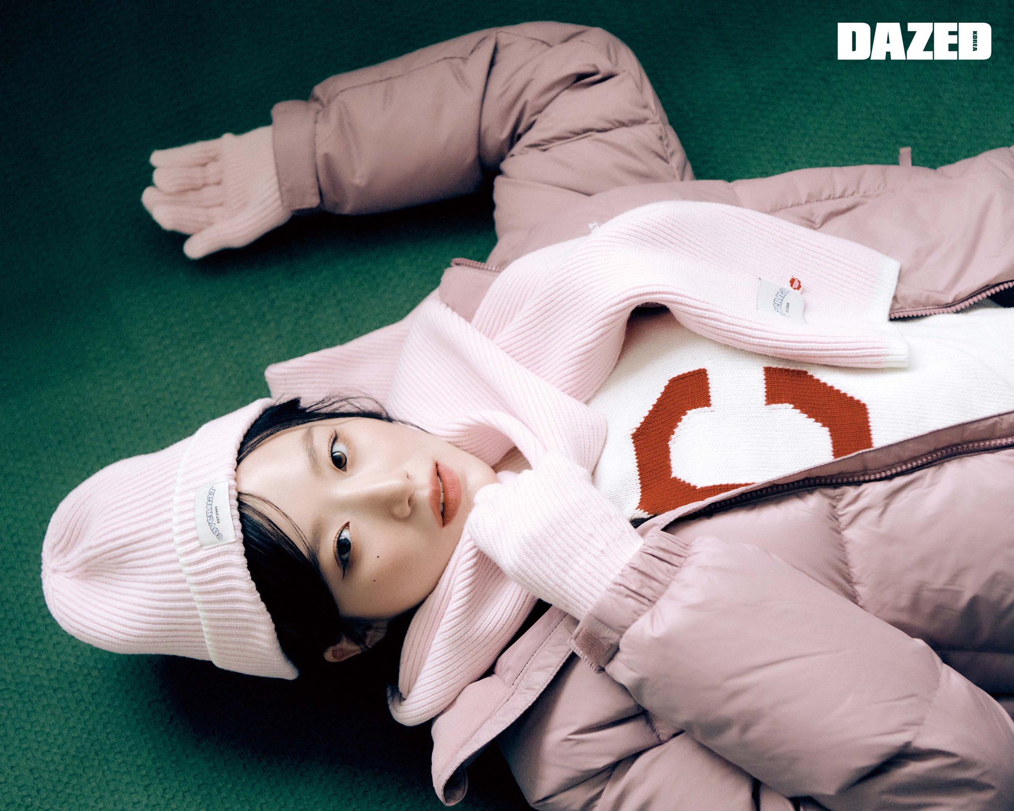 F_brxpHaMAASB12?format=jpg&name=large