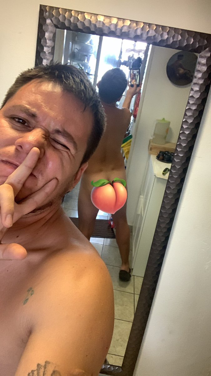 danolecloob's tweet photo. Ya saquen un trend de “hoyuelos de Venus” 🥴
Porque de lo demás ando fallando… https://t.co/3Q8cJOEfGE