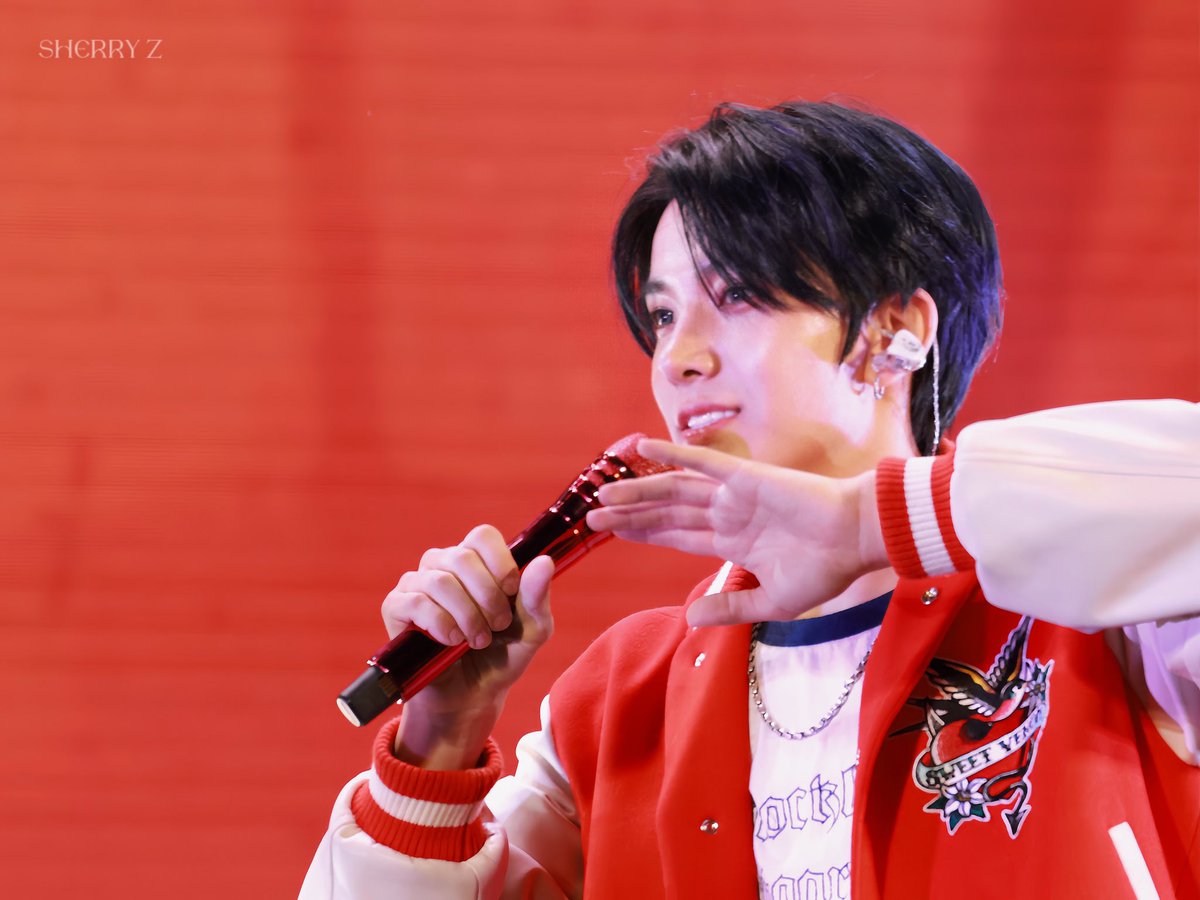 SherryZ392032's tweet photo. 231119 EN-CONNECT Night

#ENHYPEN   #HEESEUNG  #엔하이픈 #희승 https://t.co/0LjxUuafIv
