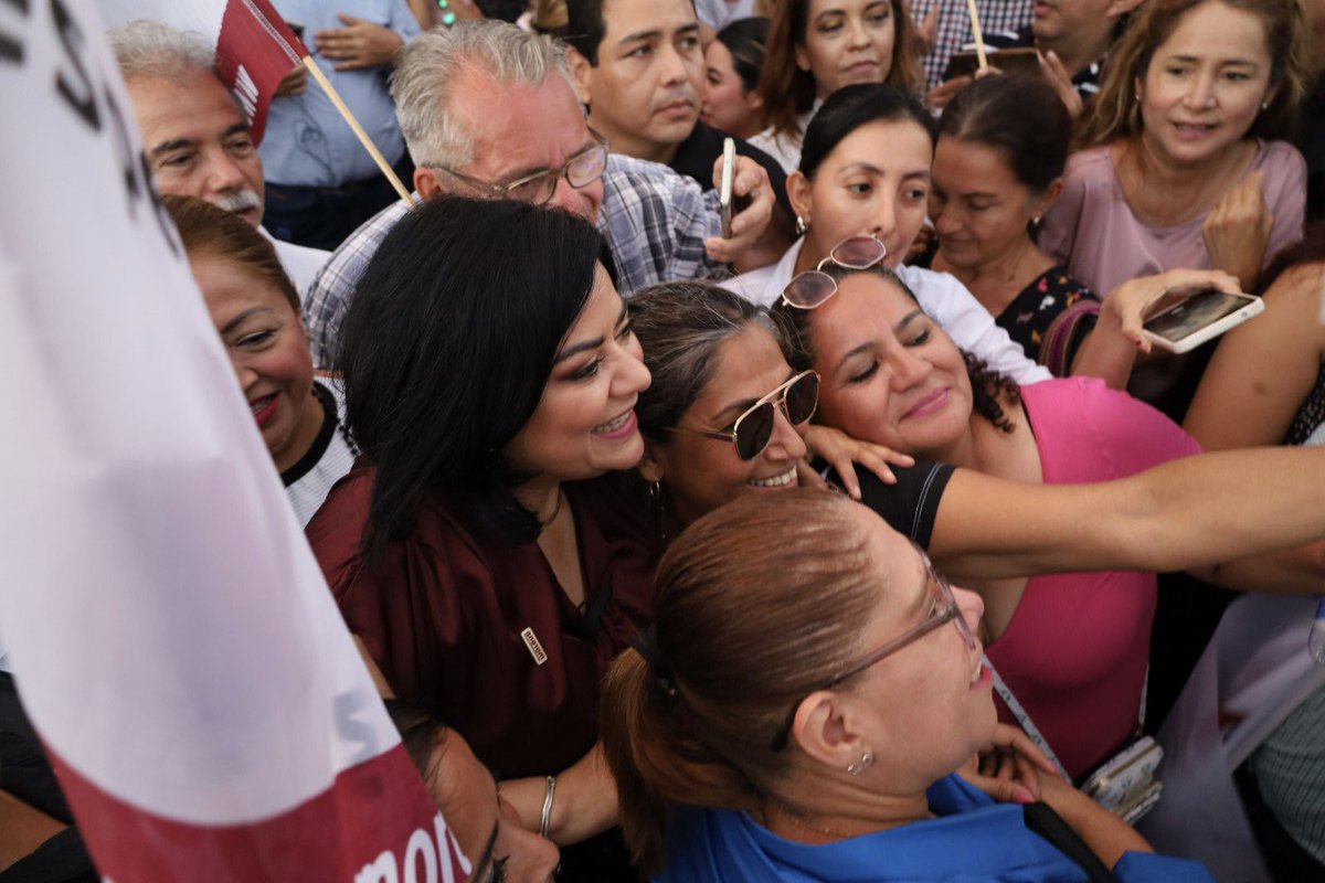 Ursula_PSM's tweet photo. ¡Es tiempo de las mujeres de izquierda, porque el corazón así nos los exige! Con mucha emoción y con mis amigas y amigos de #Tampico me registro como aspirante a la Candidatura de #MORENA a la Presidencia de Tampico.❤️🦀🇲🇽

#FuerzaÚrsula
#MeAplicoPorTampico https://t.co/x2xztd2Yul