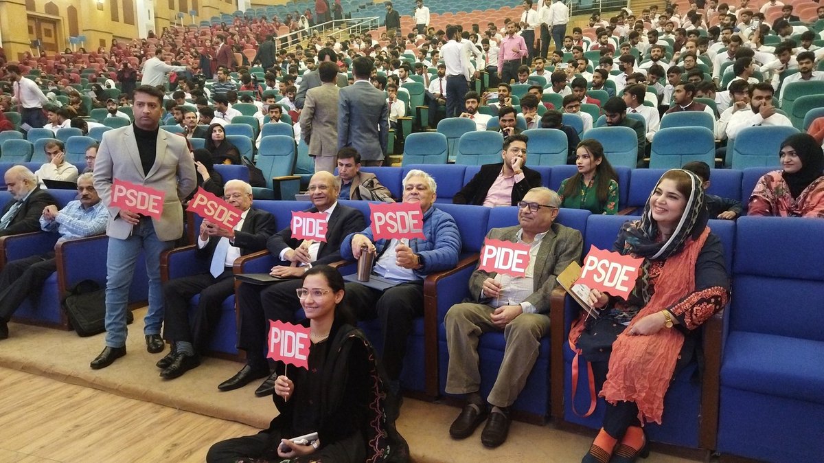 MShaafNajib14's tweet photo. The 37th Annual General Meeting and Conference of the Pakistan Society of Development Economists has begun at Multan!!!
@PIDEpk @PSDE_PIDE @RASTA_PIDE https://t.co/jNDvKxXw39