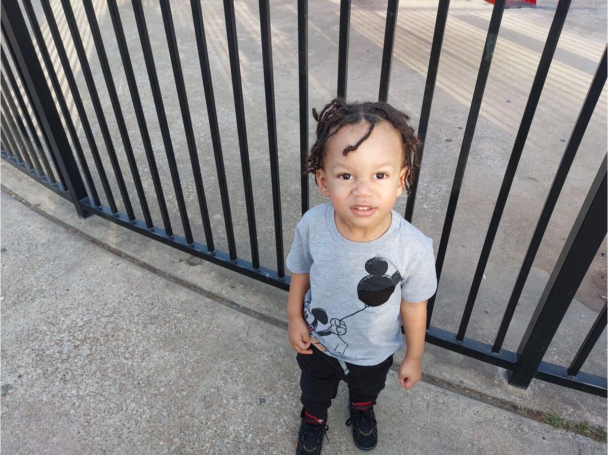 _trill5dalvin's tweet photo. #Twin🤞🏾💙🧸 https://t.co/yiJ3DxLKDe