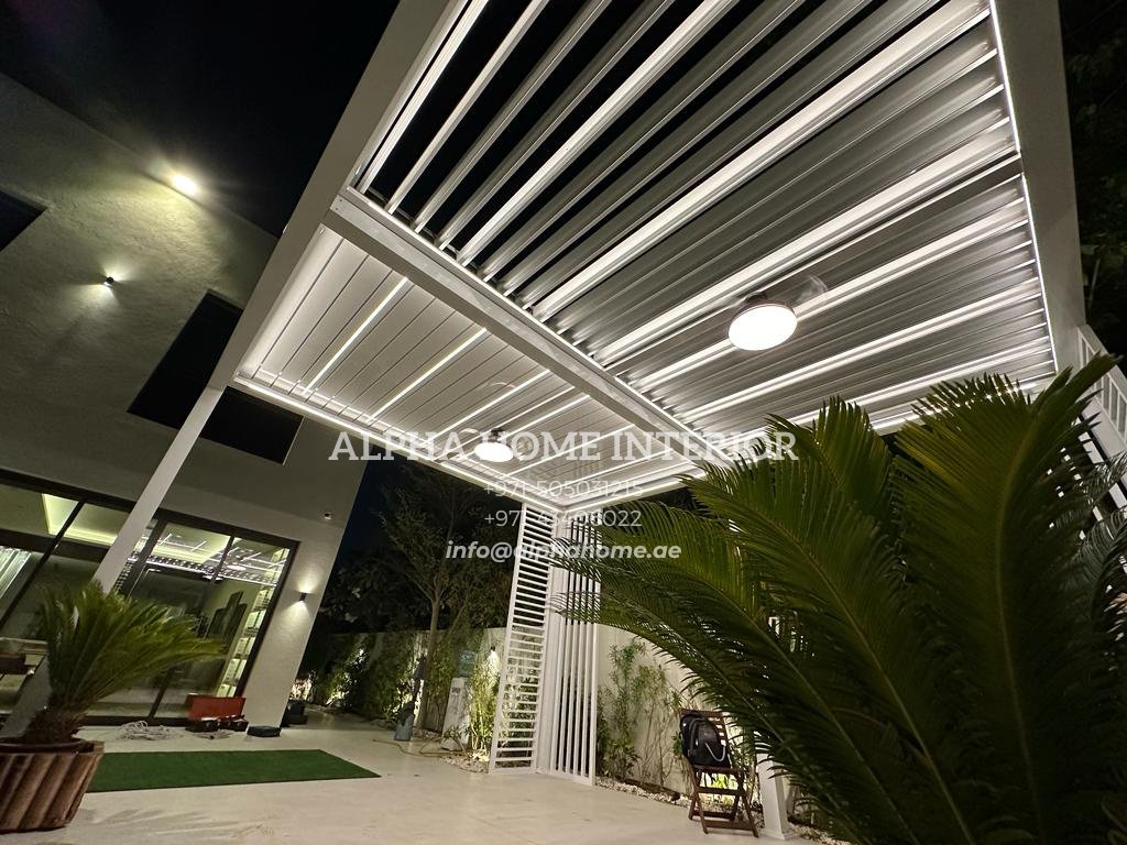 AlphaHome1's tweet photo. Aluminum Pergola fully customized louvered pergola with retractable option. 
0505031215 | 043406022

#Aluminumpergola #garden #Louveredroof #luxury #gardendesign #Patiocover #LouverPergola #OutdoorDining #OutdoorLuxury #OutdoorLiving #AluminumPergolas #pergolaroof #pergolas #diy https://t.co/tI273iHjW8