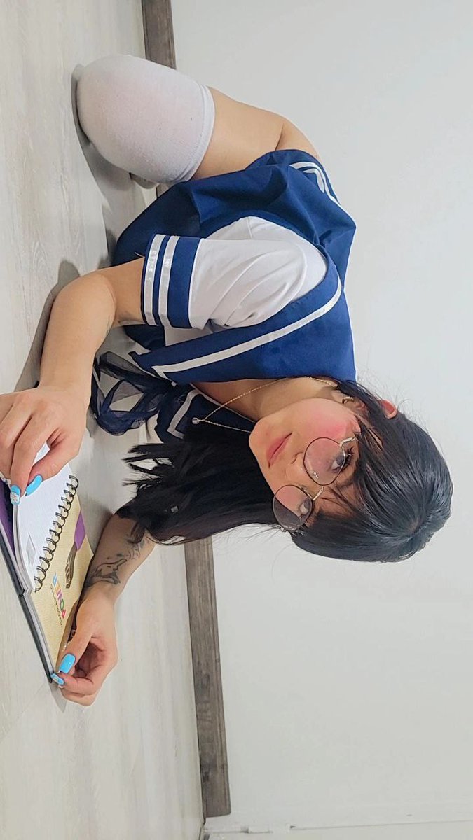 Zoe_GH04's tweet photo. A estudiar niños https://t.co/JfQOiVpWB4