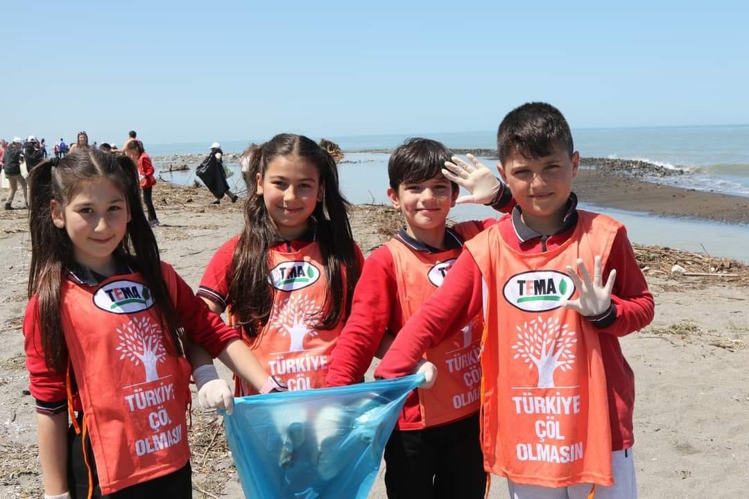 ♻️Samsun MEM yürütülen “Geri Dönüşen Şehir Samsun” projesi kapsamında 2023-2024 eğitim öğretim yılı itibarıyla değerlendirilen 153.598 kg. atığın 93.294 kg.’ı İlçemiz okullarından
<a href="/NdIlkokulu/">Bayındır İlkokulu</a> 
🤝Destek veren idareci, öğretmen, öğrenci ve velilerimize teşekkür ederiz
<a href="/irfanyetik55/">Mehmet İrfan YETİK</a>