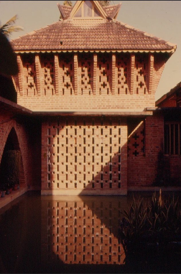 AjiteshASBL's tweet photo. "Cost-effective houses are not just for the poor, they are for everyone."  Explore the visionary world of Gandhian Architecture of Laurie Baker.👇 https://t.co/lTDZD6VWGe
