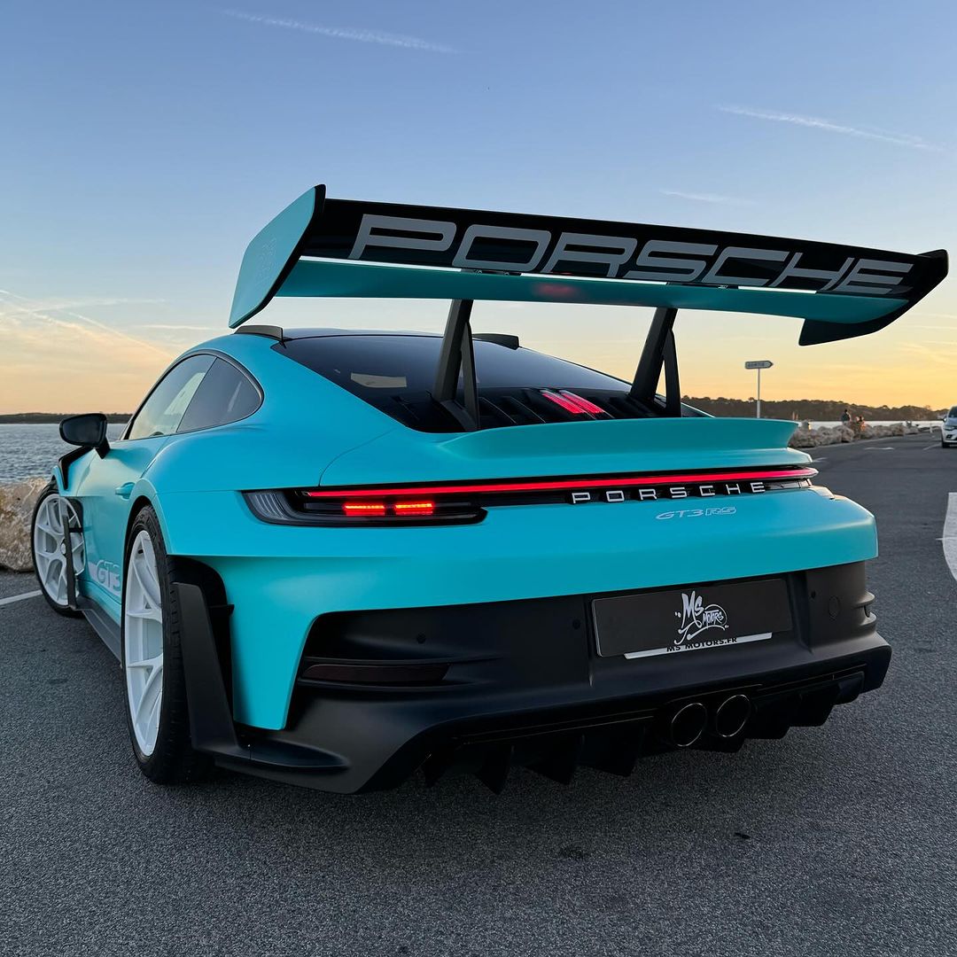 msmotorsoff's tweet photo. Porsche 911 992 GT3 RS bleu Tiffany💥🩵