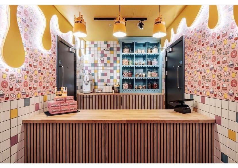 We loved working with inventiveda helping source the tiles for the new kingpins bowling at the Trafford Centre 🎳

@kingpinsbowlinguk
King Pins
@roxylanesuk
Roxy Leisure Ltd - Roxy Lanes
Roxy Leisure Ltd - Roxy Ball Room
<a href="/inventiveda/">IDA</a>
#featuretiles