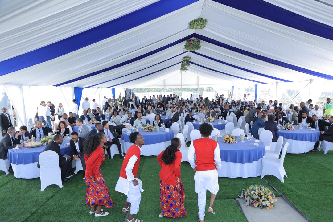 RaxioET's tweet photo. 🎉 🎉 A landmark day for Ethiopia's digital landscape: We proudly unveil Raxio Ethiopia, our cutting-edge data centre, poised to drive connectivity and empower growth across the nation. #RaxioEthiopia  #DigitalTransformation #EthiopiaTech https://t.co/Wd2CSqeBzX