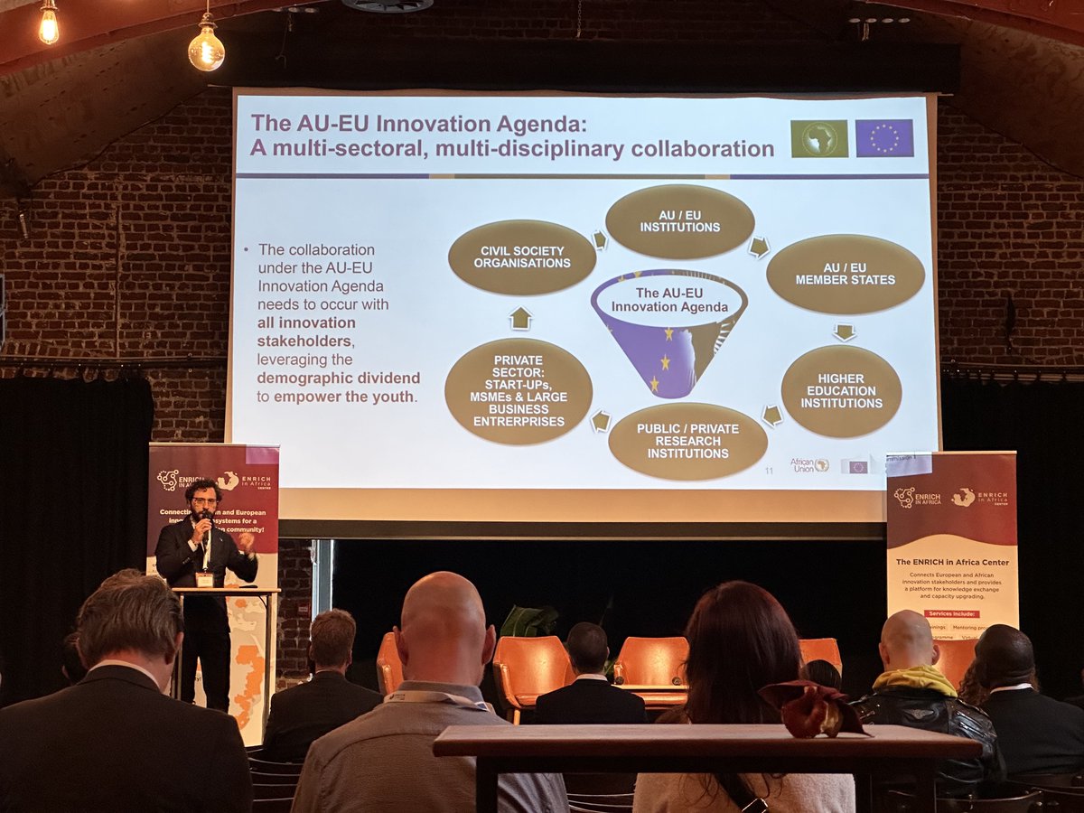 @VincenLorusso presenting the #AuEuInnovationAgenda at @ENRICHinAfrica Congress #Brussels Fostering translation R&I into tangible services, business jobs in #Africa #Europe in 4 priority areas 💊 public health ♻ green transition 📡 innovation technology 👩‍🏫 capacity for science