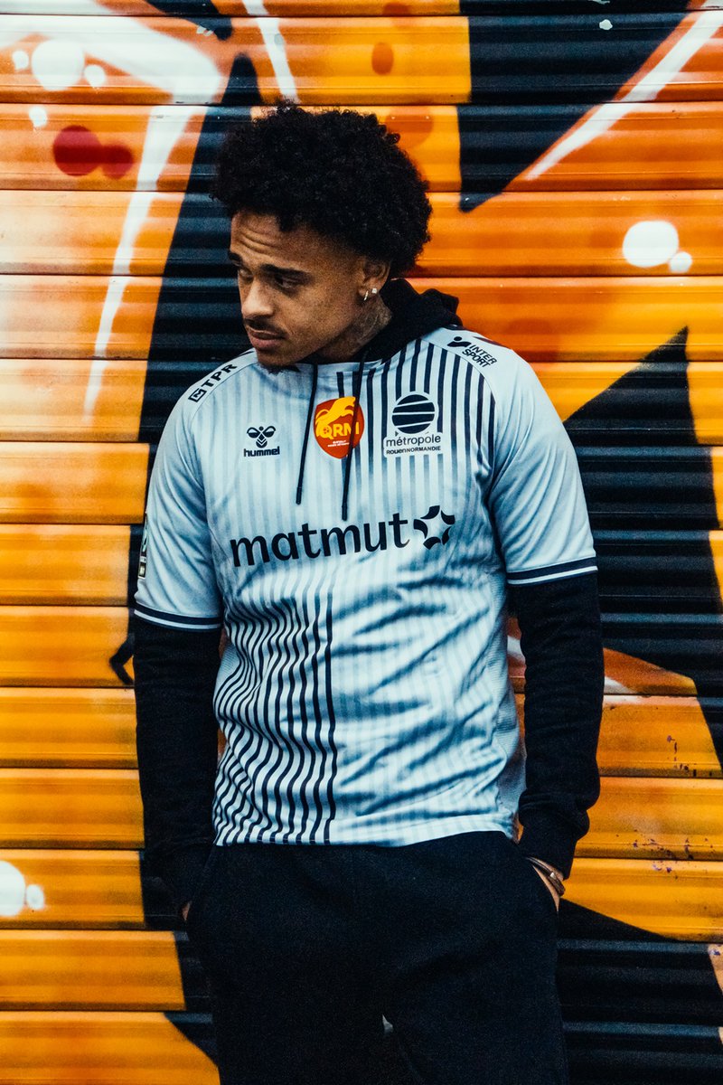 maligue2's tweet photo. 🎁Cette semaine, QRM vous régale et vous offre un magnifique maillot Third à remporter !

✅Pour participer, follow @QRM et @maligue2 et RT cette publication !

🗓Tirage au sort le jeudi 23/11 à 11h

Bonne chance 🍀
