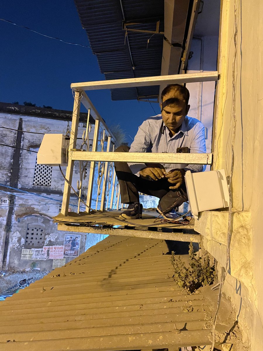 nyasresearch's tweet photo. Air quality monitoring systems are being installed by NYAS Research in 24 districts of Uttar Pradesh in order to monitor PM10, PM2.5, humidity, temperature, and other major pollutants available in the atmosphere.

#AQI #airpollution #environment
Website: https://t.co/06bHGuaT9x https://t.co/0ktXj3p6vN