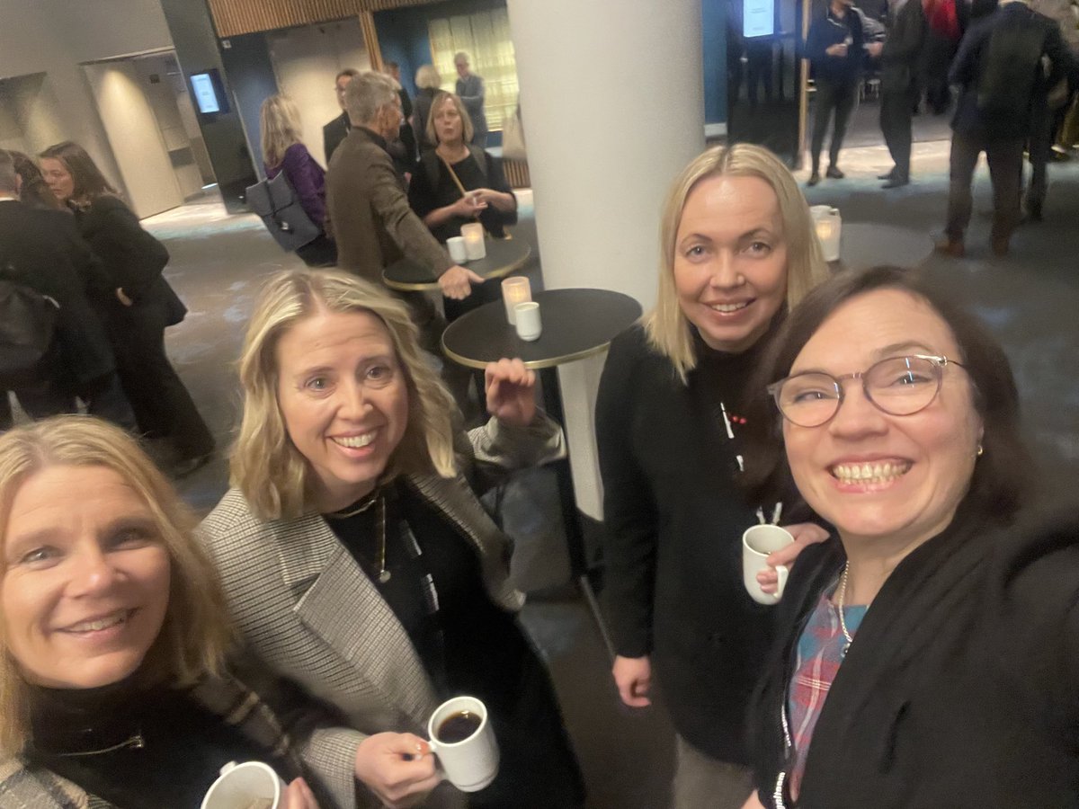 UH-sektoren er avgjørende for fremtiden, sier <a href="/SandraNBorch/">.</a> på #UHRkonferansen . Norge mangler mye og viktig kompetanse fremover. Samtidig står mer enn 600000 mennesker utenfor skole og arbeid. Her har vi alle i sektoren et ansvar, og på VID er vi klare!