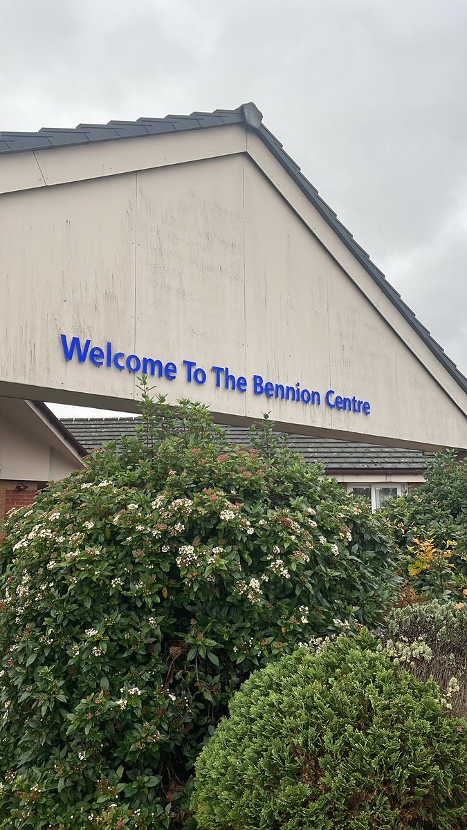 I’m at the The Bennion Centre today until 12pm promoting our NHS Staff Survey. We have been having some meaningful conversations with our Estates & Facilities and Bank staff 🤝 thank you for sharing your views and making the time to come and visit 💙 #wearelpt #nhsstaffsurvey