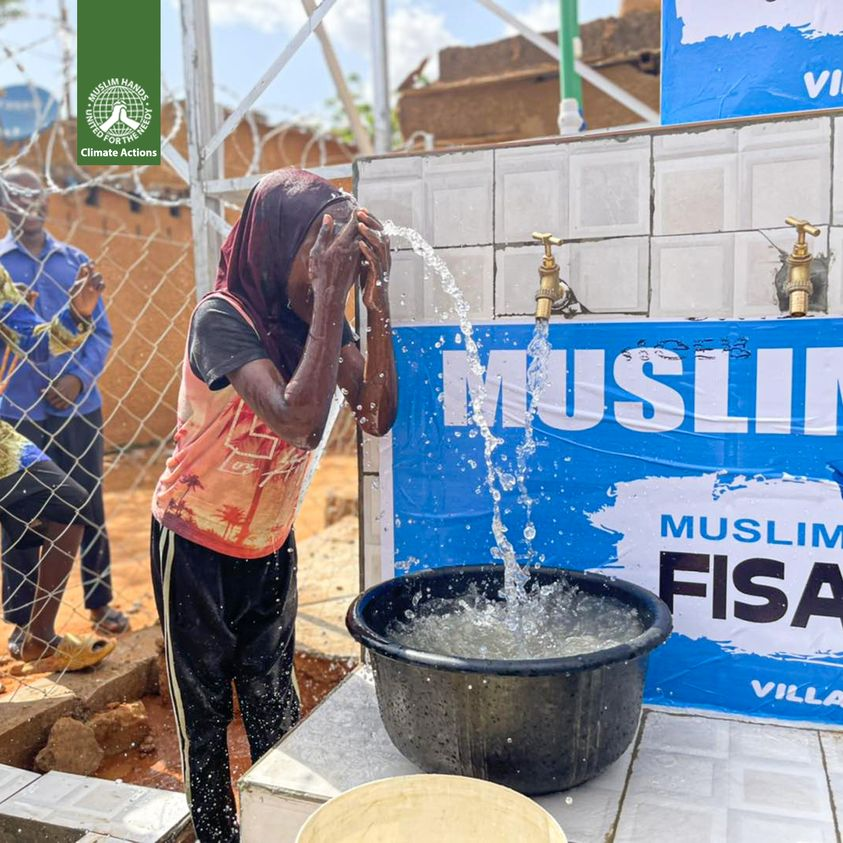mhclimateaction's tweet photo. Empowering change in Niger through Muslim Hands Wash Project, ensuring access to clean water for all. Taking strides towards a sustainable future with climate action and humanitarian efforts.
#MuslimHands #MHClimateActions #ClimateAction #WaterForAll https://t.co/jK29AANw2q