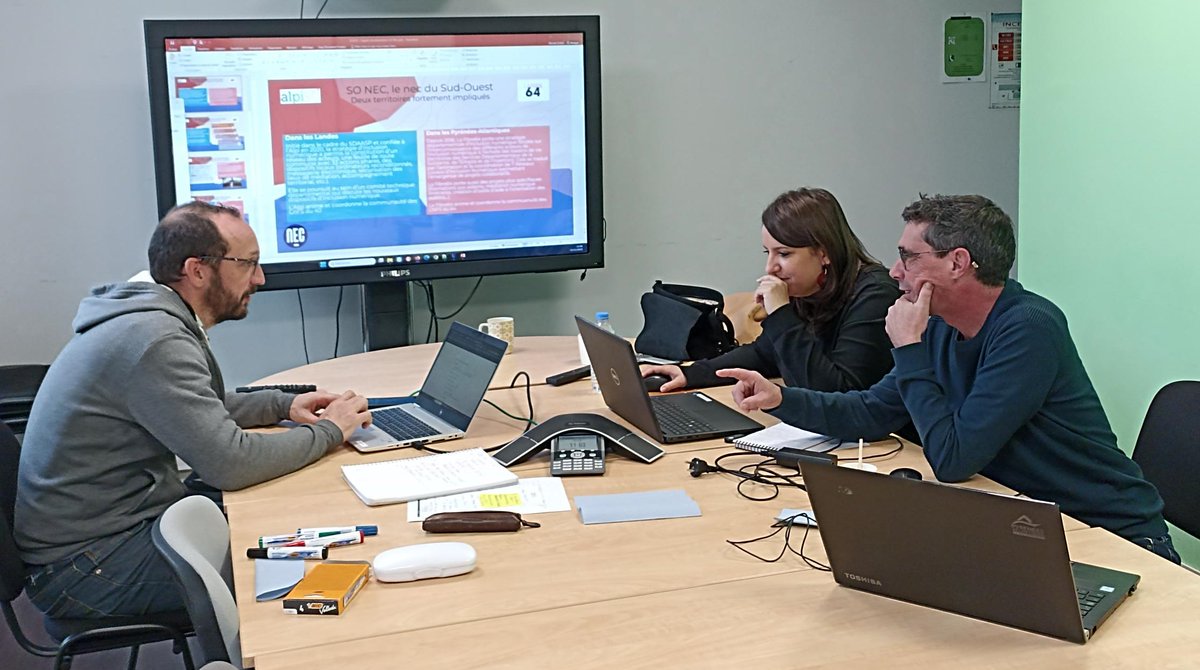 Retrouvailles pour les équipes de <a href="/lafibre64/">Syndicat Mixte La Fibre64</a> et de l'@alpi_landes afin de préparer la deuxième édition de l'événement #NEC Sud-Ouest prévue au printemps 2024 dans #le64.
En attendant, retrouvez l'after-movie de l'édition 2023 :
bit.ly/47lx9wI