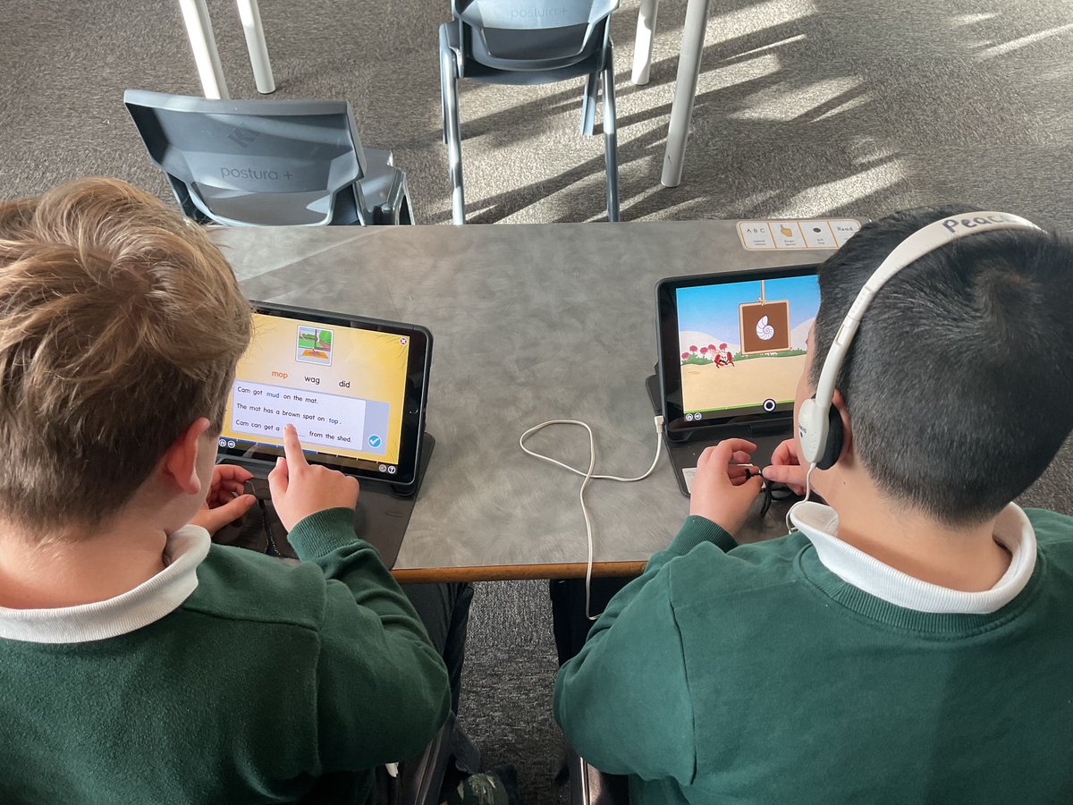 Bridgeview_Hull's tweet photo. 2 boys from #ClassPeace have chosen to spend their freetime on @LexiaLearning 🤩 https://t.co/GjG6ySBqFr