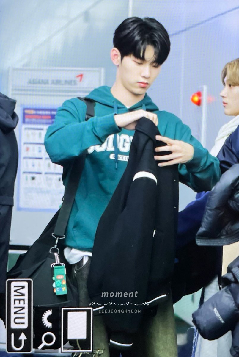 231121
#이븐 #EVNNE 
#이정현 #LEEJEONGHYEON
