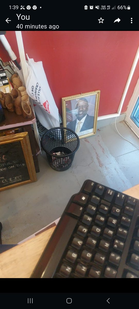 NjiruAdv's tweet photo. Operation REMOVE the tormenting POTRAIT of Zakayo...the movement is  alive and well. https://t.co/jUSARNbU3i