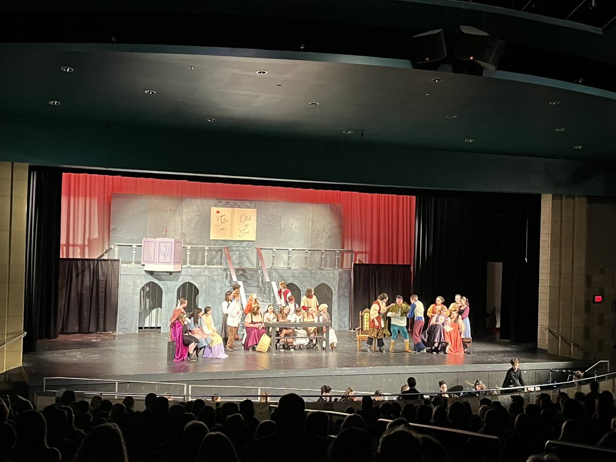 MontiMagic_Supt's tweet photo. Congratulations to our Beauty and the Beast performers, crew, pit orchestra, and staff. Your dedication to delivering three enormously successful shows was  a memorable experience!#montimagic https://t.co/fngs3uEtlU