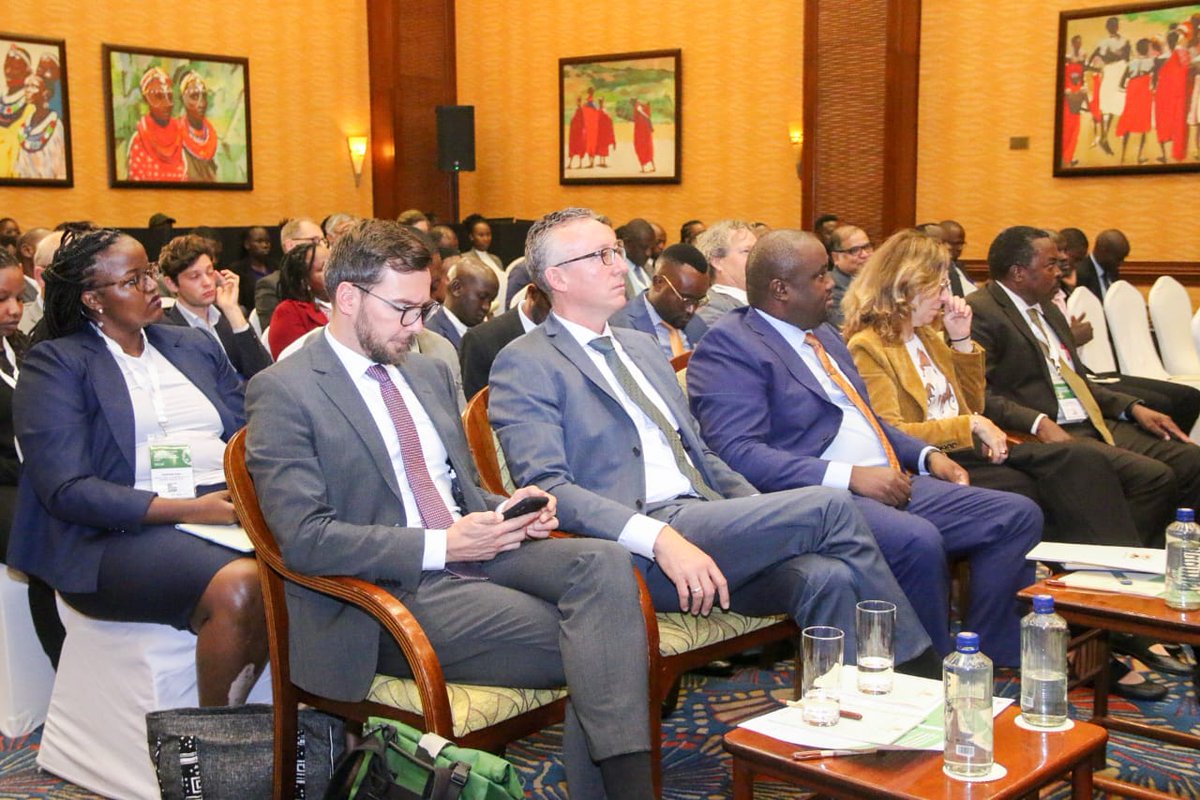 <a href="/GiribaldiIrene/">Irene Giribaldi</a> <a href="/EnergyMinK/">Ministry of Energy and Petroleum | Kenya</a> <a href="/Diplo_Jazz/">Amb Sebastian Groth 🇩🇪🇪🇺</a> We are pleased to announce that we have just approved a new €20 million grant (3.3 Billion KES) to bolster Kenya's electricity system paving the way toward a 100% green resilient electricity system by 2030.