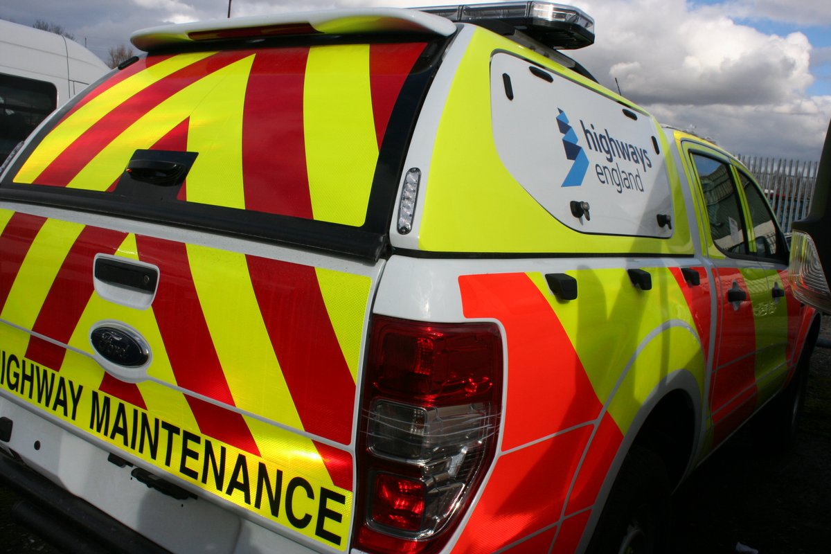 Orange Friday is here!! Order via vehiclechevrons.com  to get 10% off on all our rear chevron kits. That’s right a 10% deal on all our kits. ALL kits on our site come with FREE DELIVERY *T&amp;C apply.⚡️⚡️⚡️ 
#OrangeFriday #blackfridaydeals 

 Available until November 27th