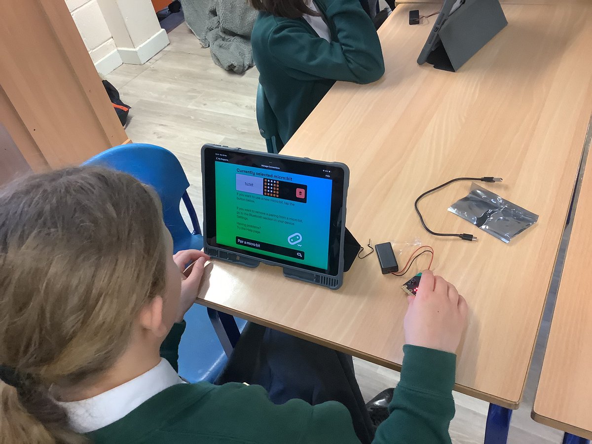 stmargaretsps's tweet photo. #P7U were using the micro-bits in Digital Learning . #digimargs https://t.co/OyQVH5BflP
