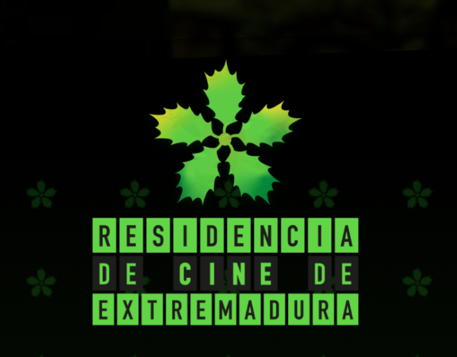 makiliki's tweet photo. "María Martínez Ruiz no puede volver" participa esta semana en la residencia de cine de Extremadura. Un paso más para ver mi primer guion de largo en las pantallas. Allí están el director @oscarbernacer y la productora, @araceliisaac . https://t.co/d8eU3jpnlt