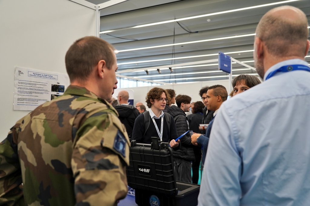 Commandement de la cyberdéfense tweet media